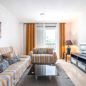  Apartamento Apartamento En Barrio Tipico: Experiencia Local. España
